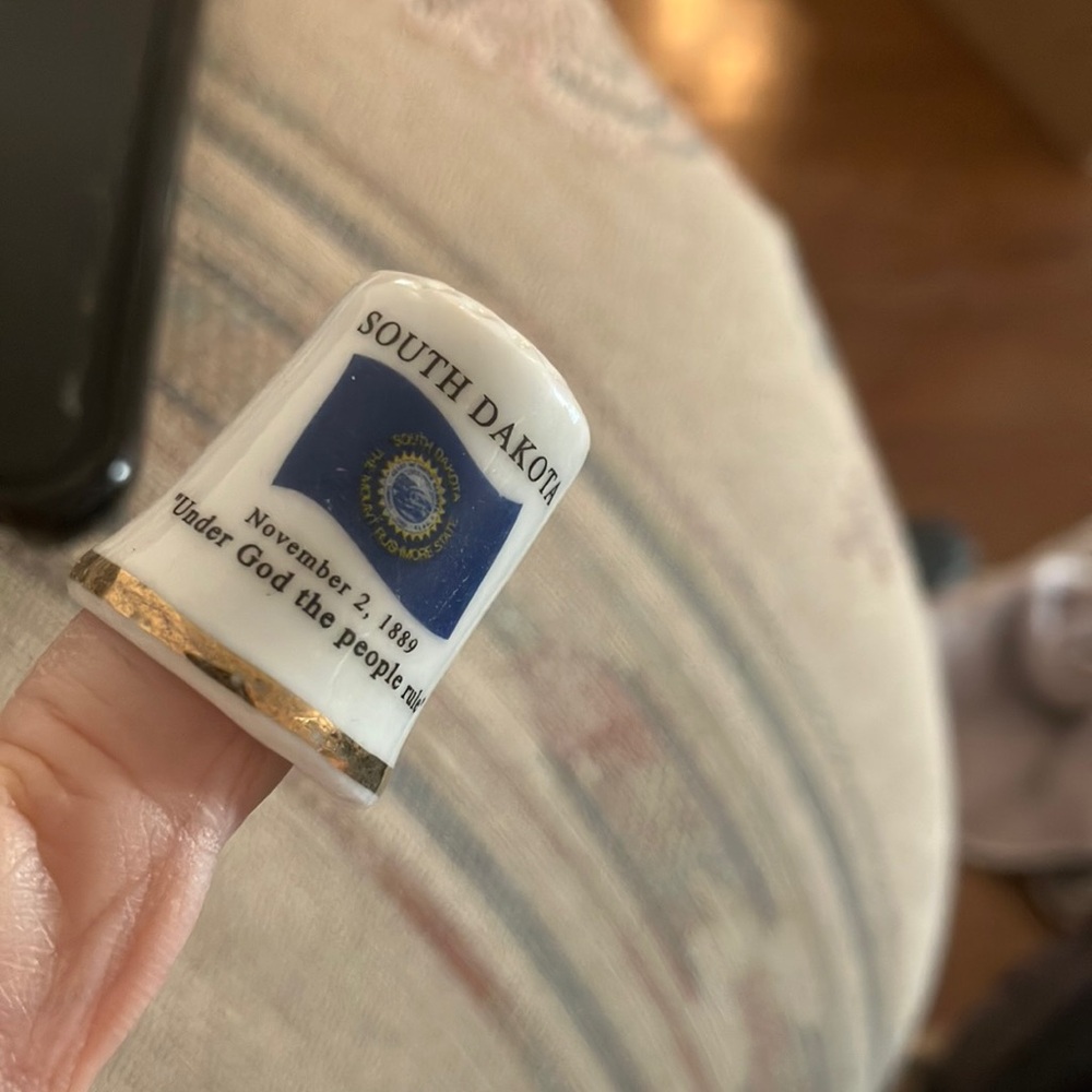 South Dakota Souvenir Thimble